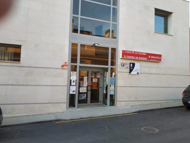 Biblioteca Pública Municipal de El Viso de San Juan.