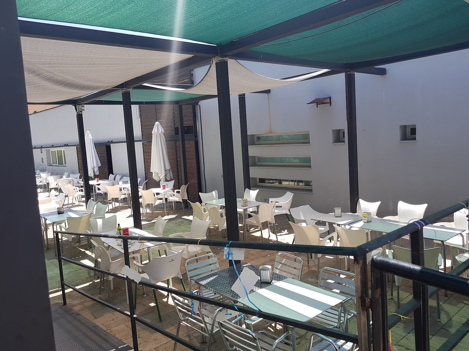 Cafetería Centro Cívico (La parrilla del cívico)