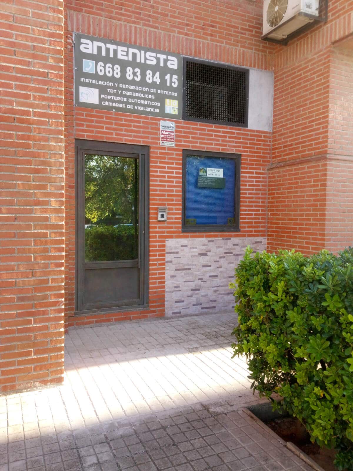 Fachada 761 Cand Web.jpg