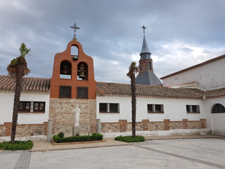 Monasterio-Santuario de Santa María de la Cruz